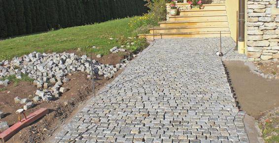 chemin pavé